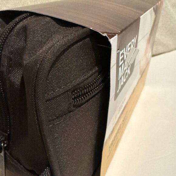 Every Man Jack Sandalwood Travel Set Body Beard Wash Shampoo Dopp Bag NEW - Picture 2 of 6